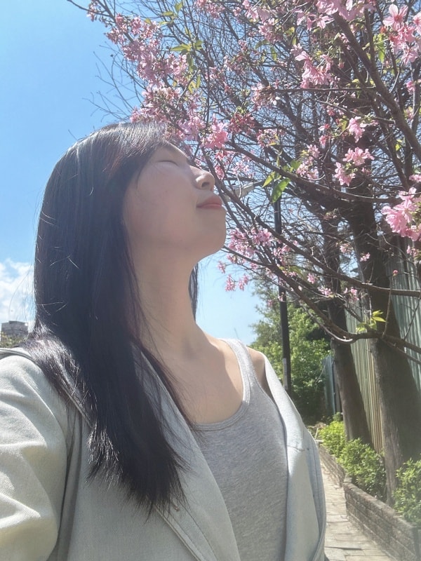 《洗髮》Dear PURE 致.純妍 藍銅胜肽平衡洗髮精 納豆蛋白護髮素｜下午扁塌髮救星 自然蓬鬆髮分享 找回空氣輕盈髮