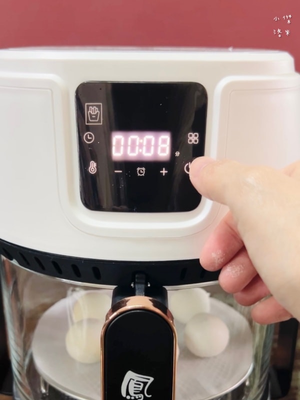 《廚房家電》鳳梨牌Kingpro開箱料理|鳳梨牌多功能翻轉鍋好用嗎?三合一氣炸煎煮翻轉鍋 小家電輕鬆料理鍋推薦 - 第39張圖 《廚房家電》鳳梨牌Kingpro開箱料理|鳳梨牌多功能翻轉鍋好用嗎?三合一氣炸煎煮翻轉鍋 小家電輕鬆料理鍋推薦