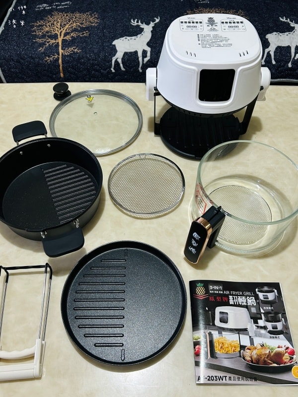 《廚房家電》鳳梨牌Kingpro開箱料理|鳳梨牌多功能翻轉鍋好用嗎?三合一氣炸煎煮翻轉鍋 小家電輕鬆料理鍋推薦 - 第4張圖 《廚房家電》鳳梨牌Kingpro開箱料理|鳳梨牌多功能翻轉鍋好用嗎?三合一氣炸煎煮翻轉鍋 小家電輕鬆料理鍋推薦