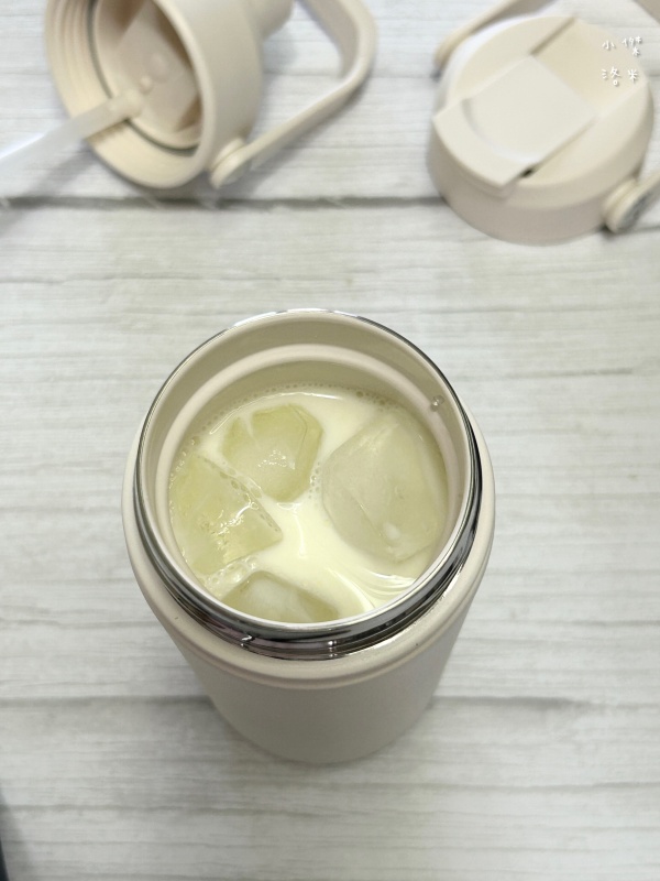 《生活》mo select 雙蓋陶瓷保溫杯太方便｜大容量環保杯推薦 日常冷熱飲一杯搞定分享